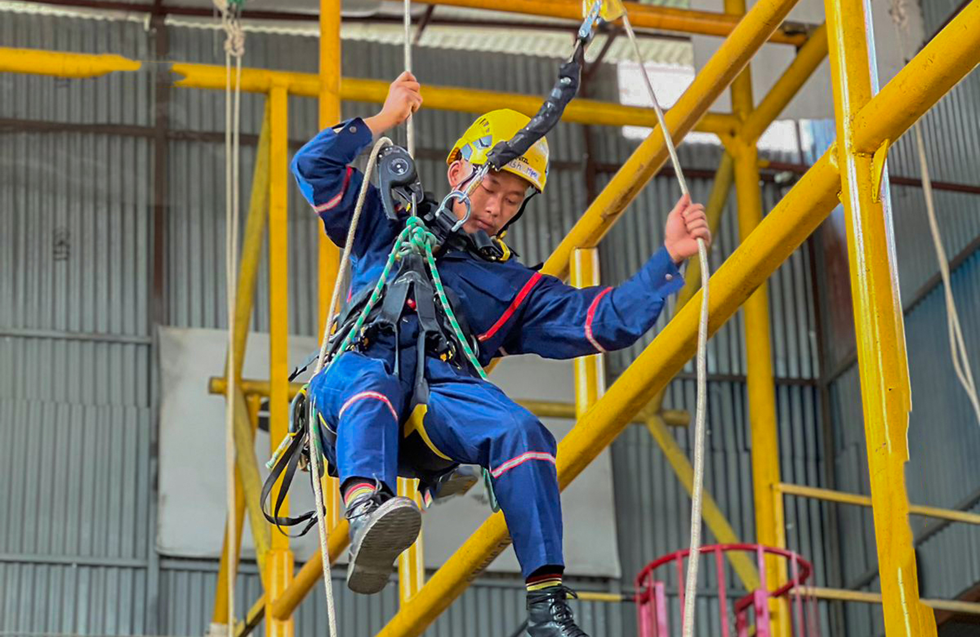 
                            The Role of Rope Access in Modern Maintenance